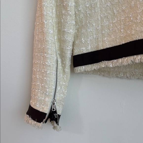 Tahari Cream and Black Tweed Blazer - Picture 5 of 6